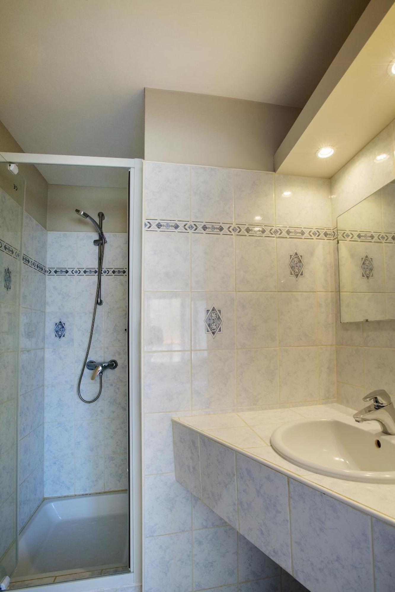Gab House Hotel Bron Bilik gambar
